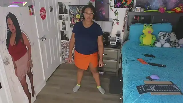 temptressbeauty24 online show from 10-11-25, 03:18