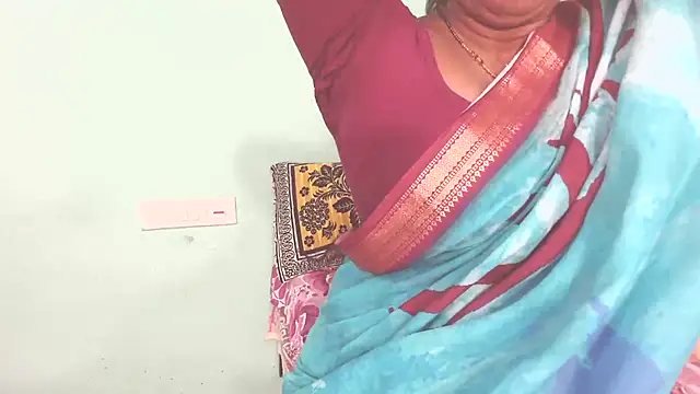 Snapshot of shrutitelugu69 chatting on 07-19-26, 03:42 shrutitelugu69 online show from 07-19-26, 03:42