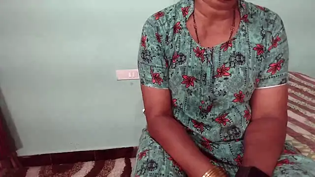 shrutitelugu69 online show from 12-22-25, 06:46