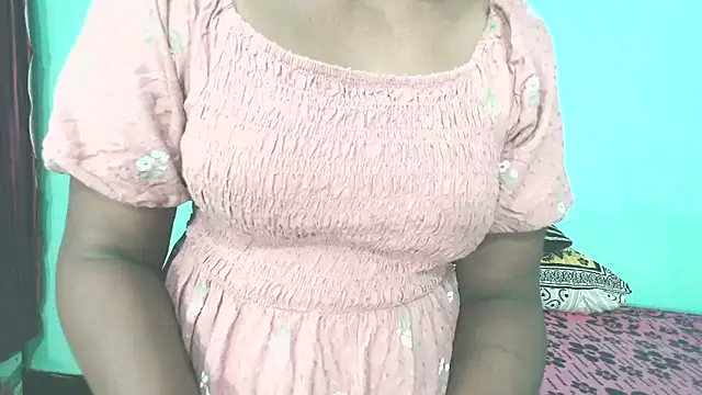 Snapshot of shrutitelugu69 chatting on 06-18-26, 03:50 shrutitelugu69 online show from 06-18-26, 03:50