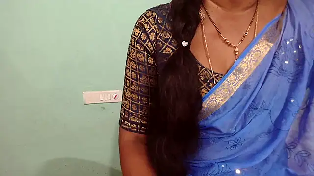 Snapshot of shrutitelugu69 chatting on 03-02-26, 01:18 shrutitelugu69 online show from 03-02-26, 01:18