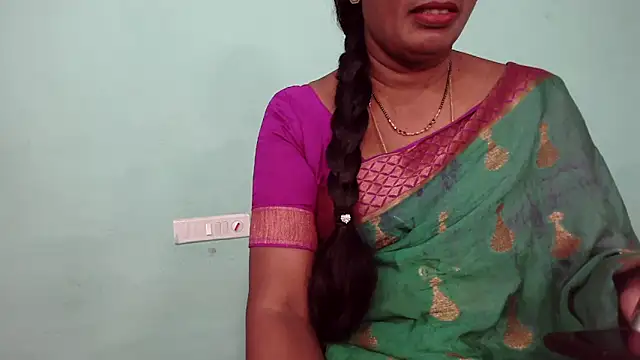 Snapshot of shrutitelugu69 chatting on 03-26-26, 02:04 shrutitelugu69 online show from 03-26-26, 02:04