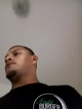 emrehliug12 online show from 03-31-26, 04:03