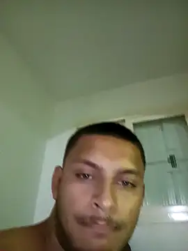 emrehliug12 online show from 04-06-26, 06:03