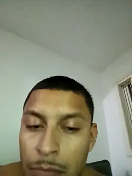 emrehliug12 online show from 04-13-26, 06:17