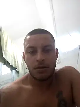 emrehliug12 online show from 02-08-26, 09:56