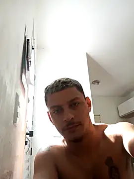 emrehliug12 online show from 02-19-25, 12:33