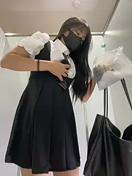 Snapshot of Asia-Lynn chatting on 03-02-25, 11:30 Asia-Lynn online show from 03-02-25, 11:30