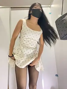 Snapshot of Asia-Lynn chatting on 09-10-25, 10:58 Asia-Lynn online show from 09-10-25, 10:58