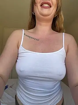 Snapshot of ElenaRebelle chatting on 04-07-26, 09:55 ElenaRebelle online show from 04-07-26, 09:55