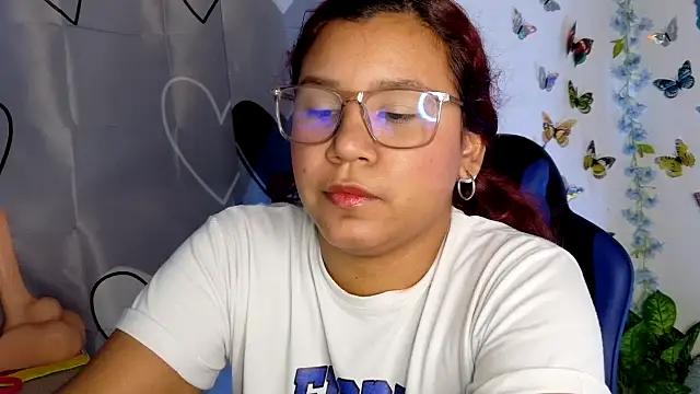 lucy hairypussy83 online show from 09-09-25, 01:20