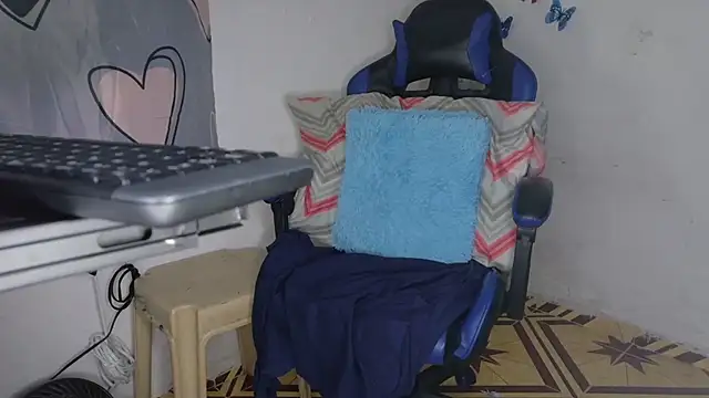 lucy hairypussy83 online show from 11-29-25, 01:11