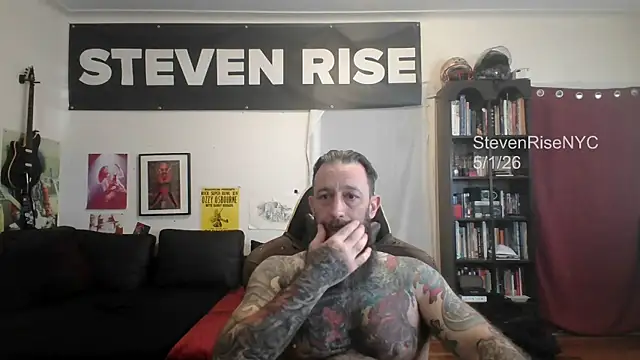 Snapshot of StevenRiseNYC chatting on 05-01-26, 06:35 StevenRiseNYC online show from 05-01-26, 06:35