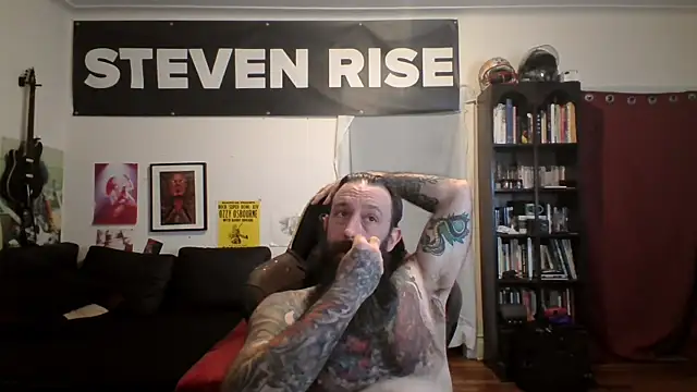 Snapshot of StevenRiseNYC chatting on 05-31-26, 10:54 StevenRiseNYC online show from 05-31-26, 10:54