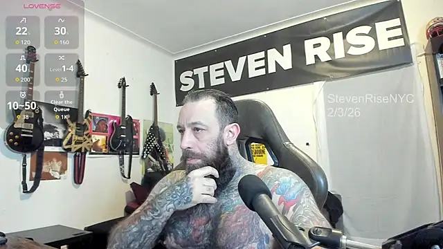 Snapshot of StevenRiseNYC chatting on 02-03-26, 01:05 StevenRiseNYC online show from 02-03-26, 01:05