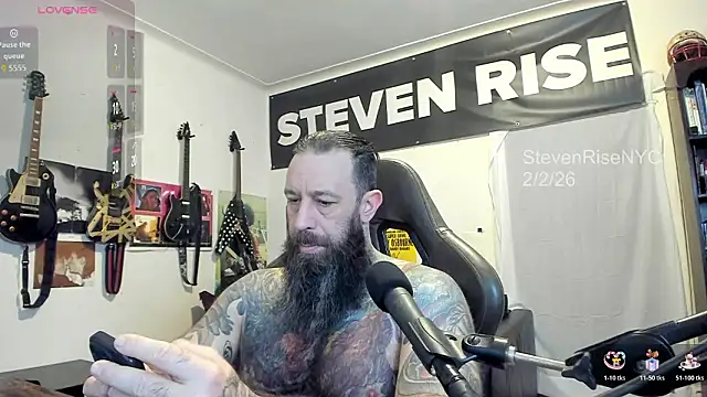 Snapshot of StevenRiseNYC chatting on 02-02-26, 01:54 StevenRiseNYC online show from 02-02-26, 01:54