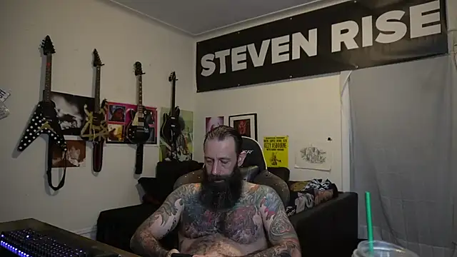 Snapshot of StevenRiseNYC chatting on 05-29-26, 12:27 StevenRiseNYC online show from 05-29-26, 12:27