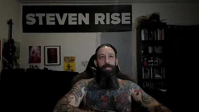 Snapshot of StevenRiseNYC chatting on 05-16-26, 10:36 StevenRiseNYC online show from 05-16-26, 10:36