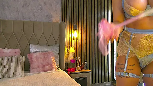 Snapshot of AmyBlair chatting on 02-07-26, 09:06 AmyBlair online show from 02-07-26, 09:06