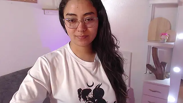  Kim  M online show from 11-19-25, 12:16