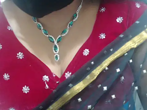 Lovely Siri 23 online show from 05-11-26, 11:00