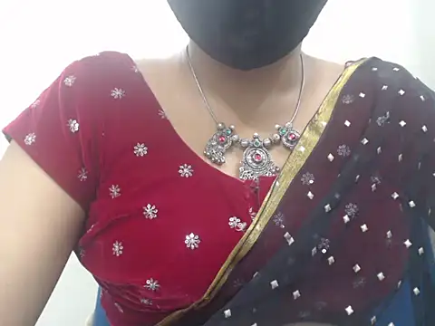 Lovely Siri 23 online show from 05-11-26, 02:45