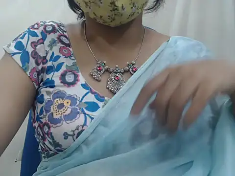 Lovely Siri 23 online show from 02-08-26, 06:27