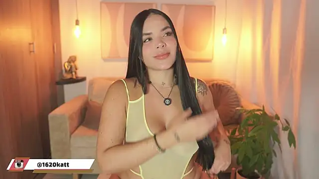 Snapshot of amelie_gonzalez chatting on 06-26-26, 06:25 amelie gonzalez online show from 06-26-26, 06:25