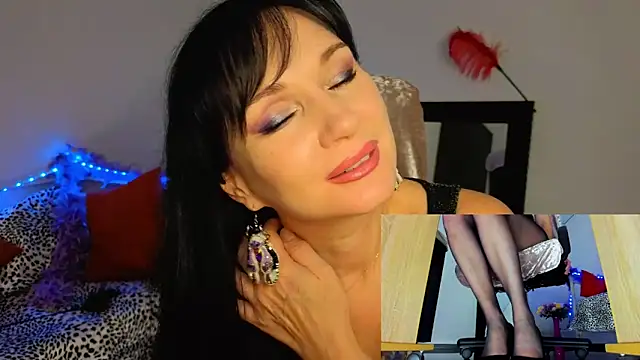 Sofia Ford online show from 11-03-25, 01:37