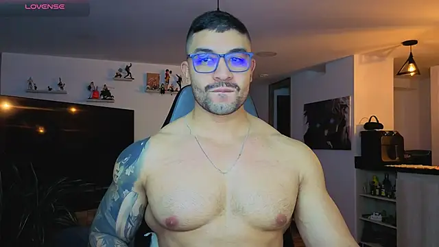 Michael Diamond online show from 11-22-25, 04:55