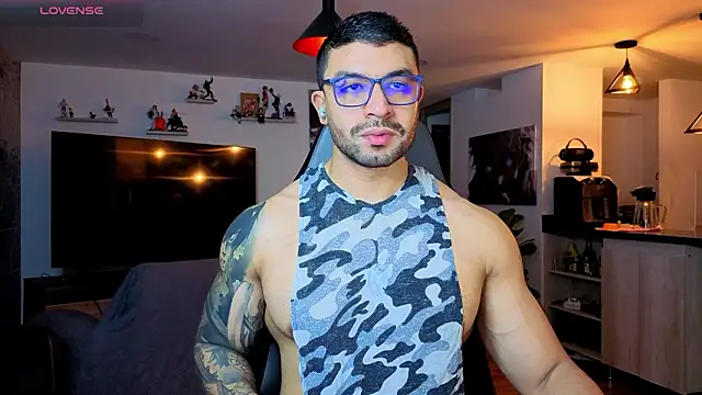 Michael Diamond online show from 03-05-26, 01:57