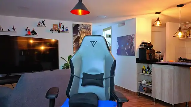 Michael Diamond online show from 04-10-26, 02:18