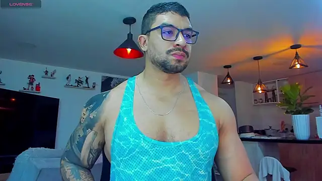 Snapshot of Michael_Diamond chatting on 03-15-25, 03:29 Michael Diamond online show from 03-15-25, 03:29