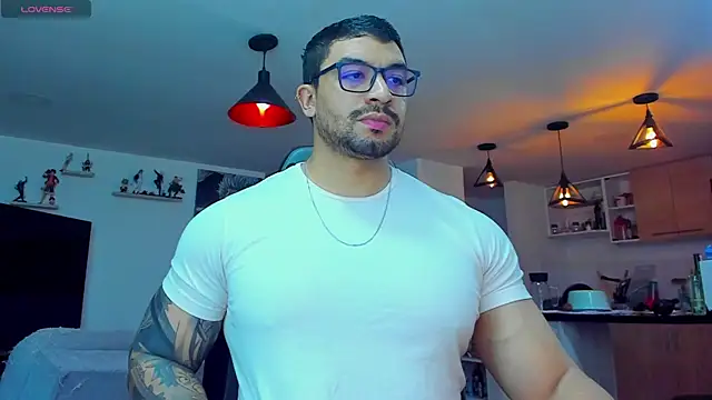 Snapshot of Michael_Diamond chatting on 02-19-25, 03:17 Michael Diamond online show from 02-19-25, 03:17