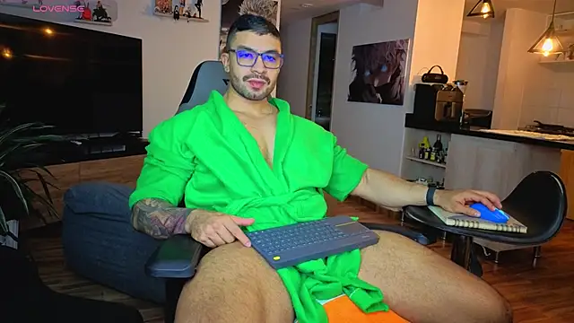 Michael Diamond online show from 11-27-25, 02:45