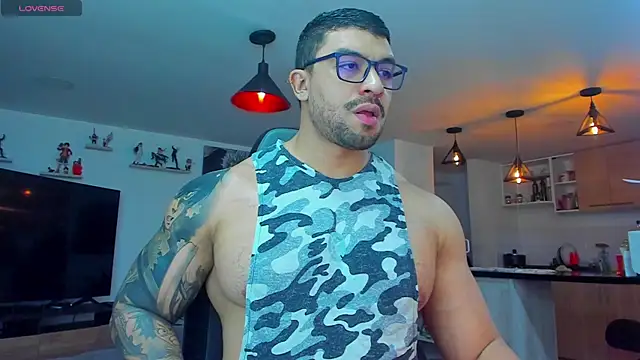 Snapshot of Michael_Diamond chatting on 03-20-25, 03:02 Michael Diamond online show from 03-20-25, 03:02