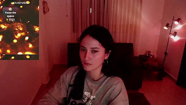 Snapshot of AlissonnFoxx chatting on 09-20-25, 03:00 AlissonnFoxx online show from 09-20-25, 03:00