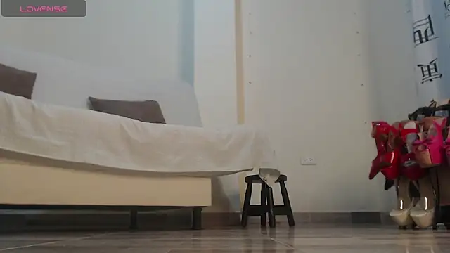 ammarahot7777 online show from 11-25-25, 12:44