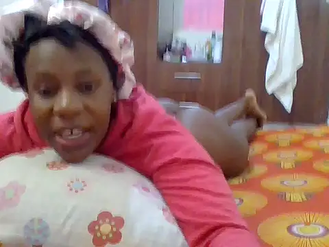 sweet-fancy online show from 11-16-25, 05:01