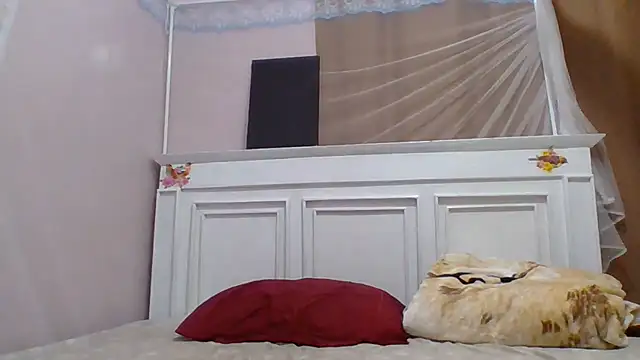 sweet-fancy online show from 07-01-26, 10:37
