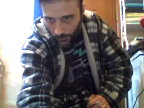 Snapshot of coppiasenzacensura chatting on 12-12-24, 06:25 coppiasenzacensura online show from 12-12-24, 06:25