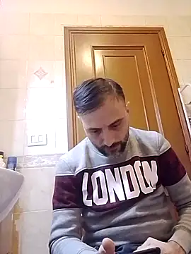 coppiasenzacensura online show from 11-28-25, 03:34