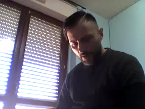 Snapshot of coppiasenzacensura chatting on 03-18-25, 12:17 coppiasenzacensura online show from 03-18-25, 12:17