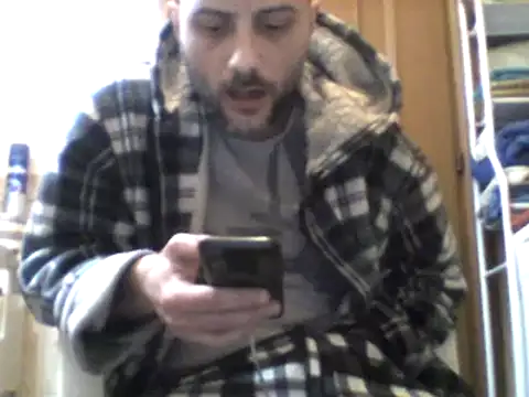 Snapshot of coppiasenzacensura chatting on 03-18-25, 10:04 coppiasenzacensura online show from 03-18-25, 10:04
