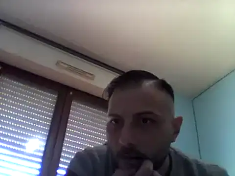 Snapshot of coppiasenzacensura chatting on 03-11-25, 10:07 coppiasenzacensura online show from 03-11-25, 10:07
