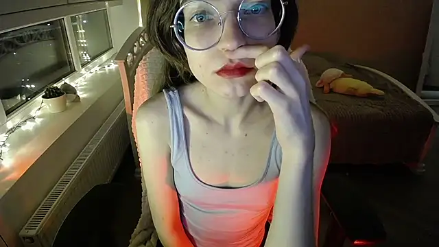 MissLinaDream online show from 04-17-26, 09:17