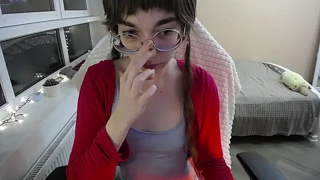 MissLinaDream online show from 05-18-26, 06:56