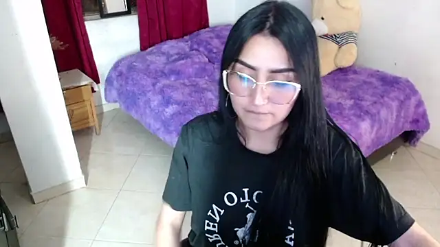 Snapshot of Tiffani_Williams chatting on 02-24-26, 11:27 Tiffani Williams online show from 02-24-26, 11:27