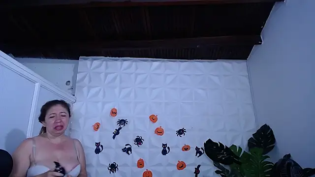 Valentinaa mature online show from 10-08-25, 09:15