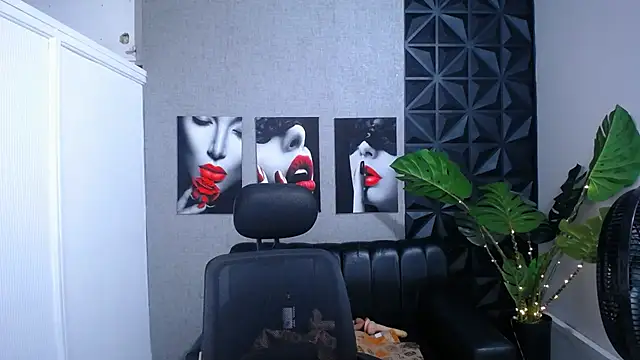 Valentinaa mature online show from 04-08-26, 09:33